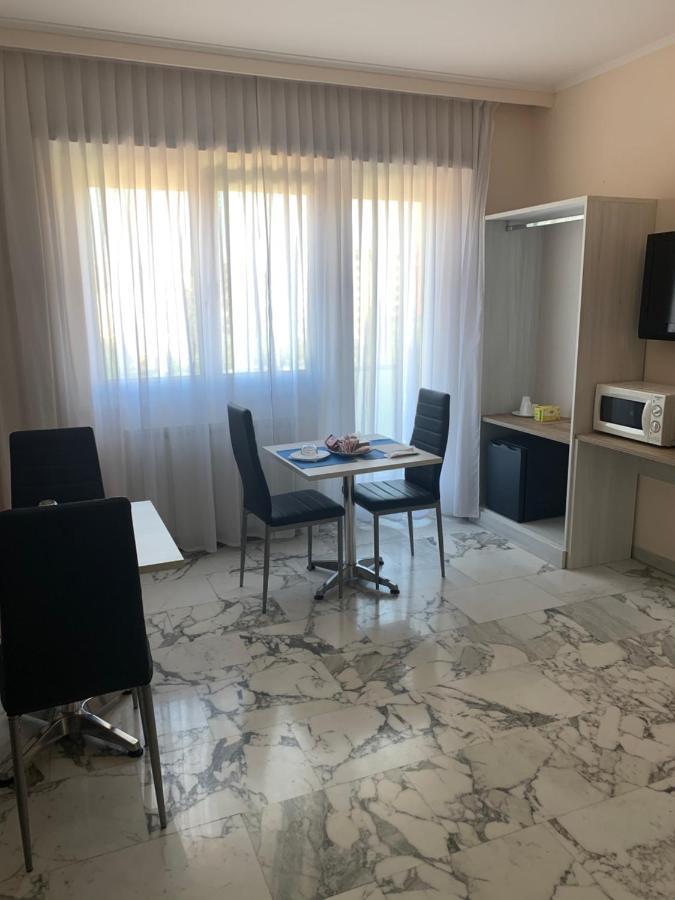 Domus Della Radio Bed & Breakfast - Rome, Rome